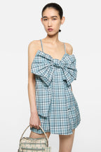 Check top with bow